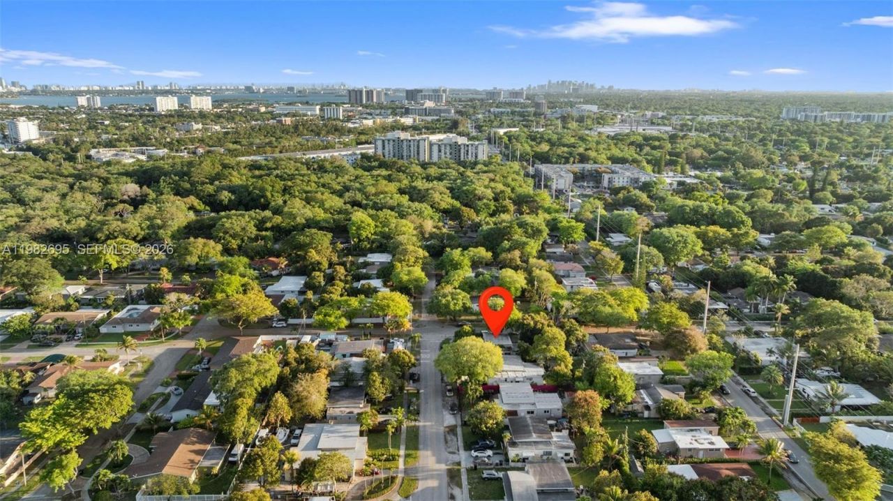 13900 NE 16th Ct, North Miami, FL 33181 Photo