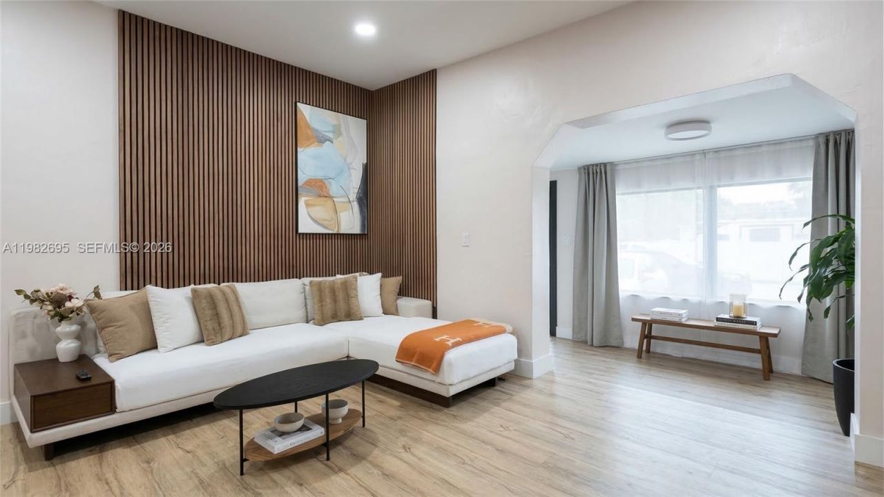 13900 NE 16th Ct , North Miami, FL 33181 Photo