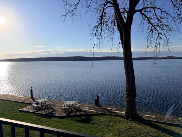 536 N Cogswell Dr, Unit 6, Salem Lakes, WI 53170