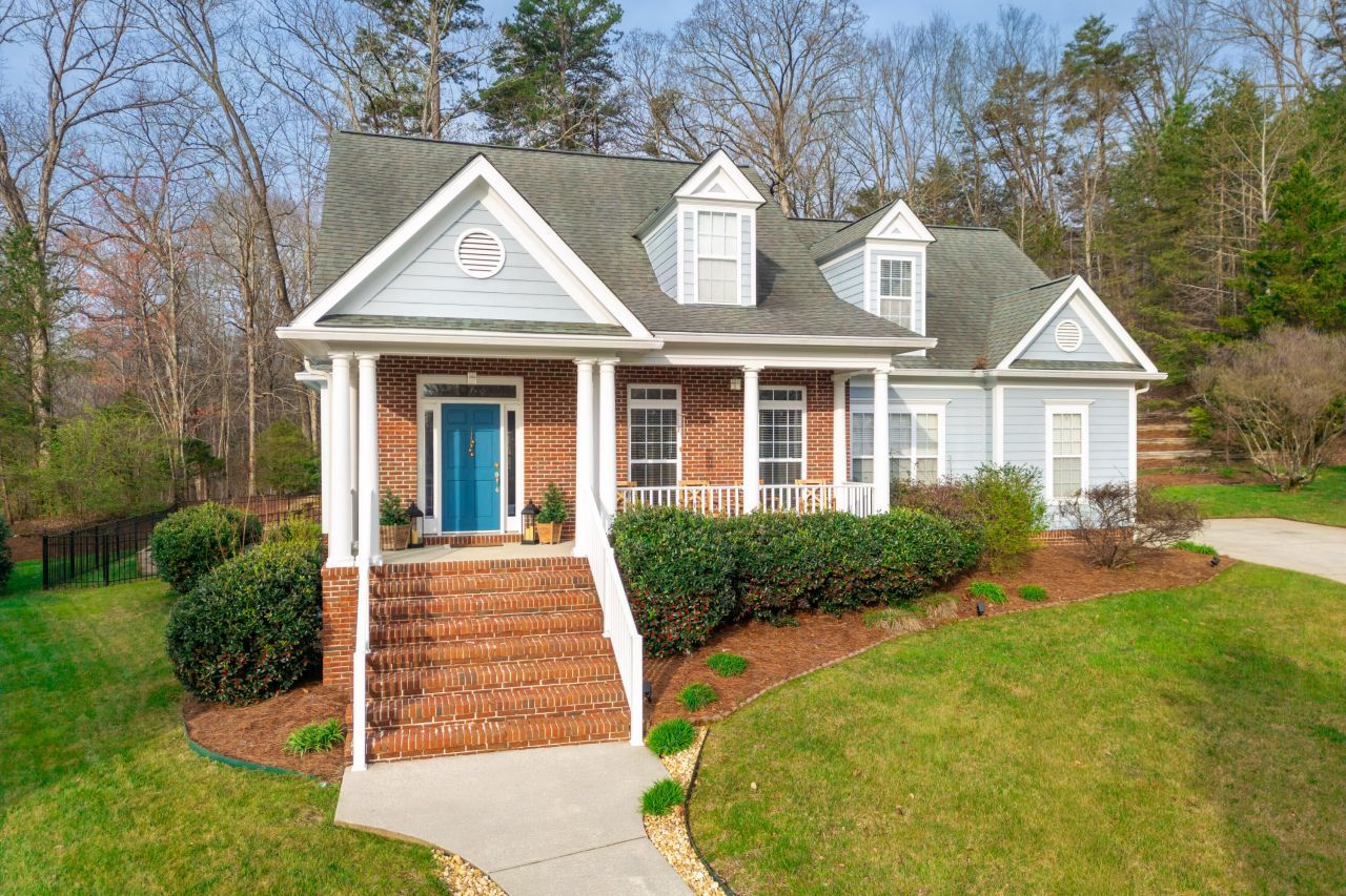 924 Traditions Drive, Chattanooga, TN 37415 Main Photo