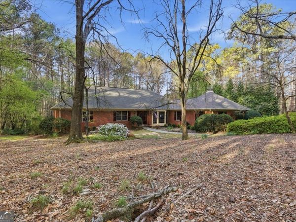 3197 Spring Lake Drive NE, Conyers, GA 30013