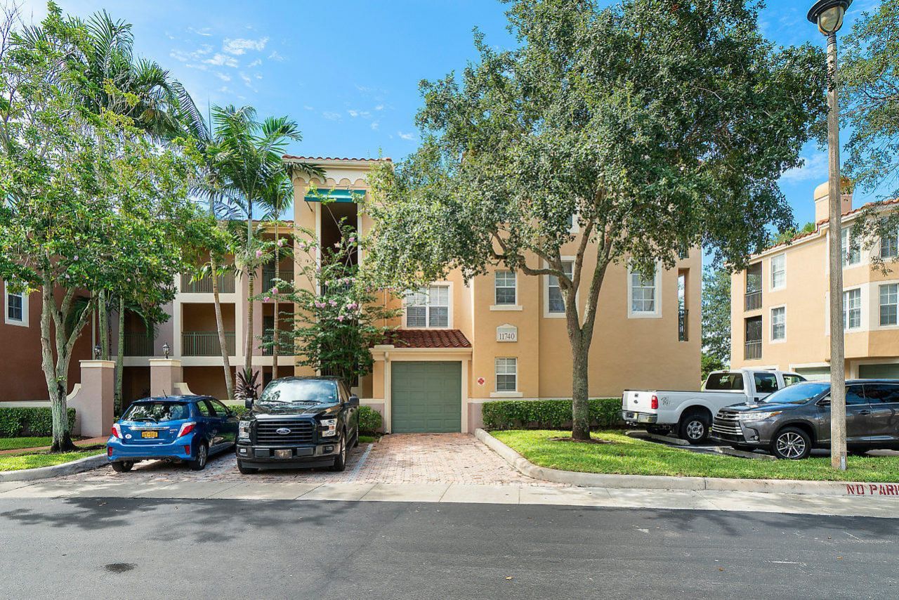11740 St Andrews Place, Unit 207, Wellington, FL 33414 Photo