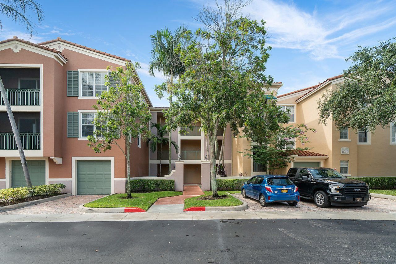 11740 St Andrews Place, Unit 207, Wellington, FL 33414 Photo