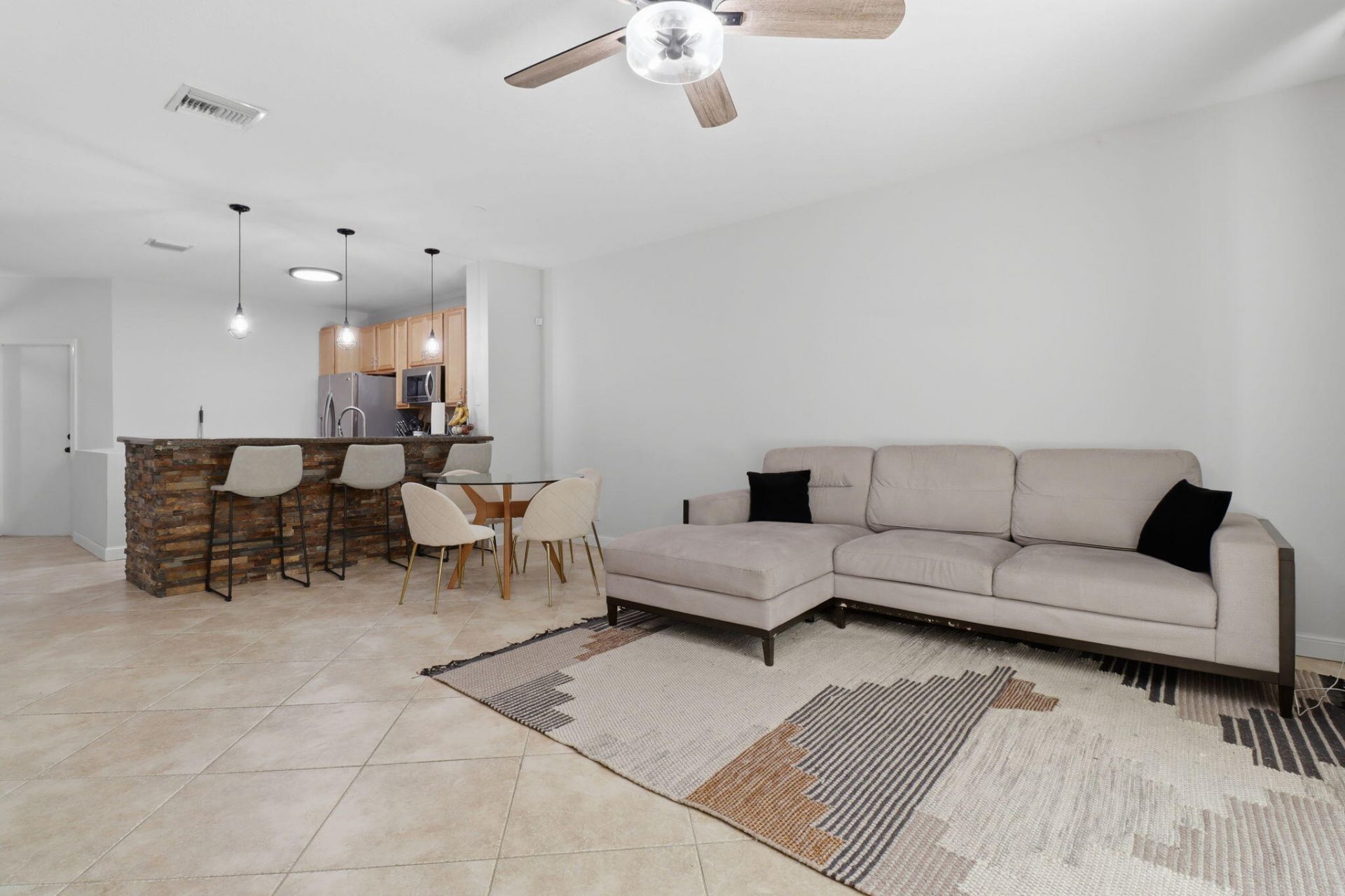 9902 Lago Drive, Boynton Beach, FL 33472 Photo