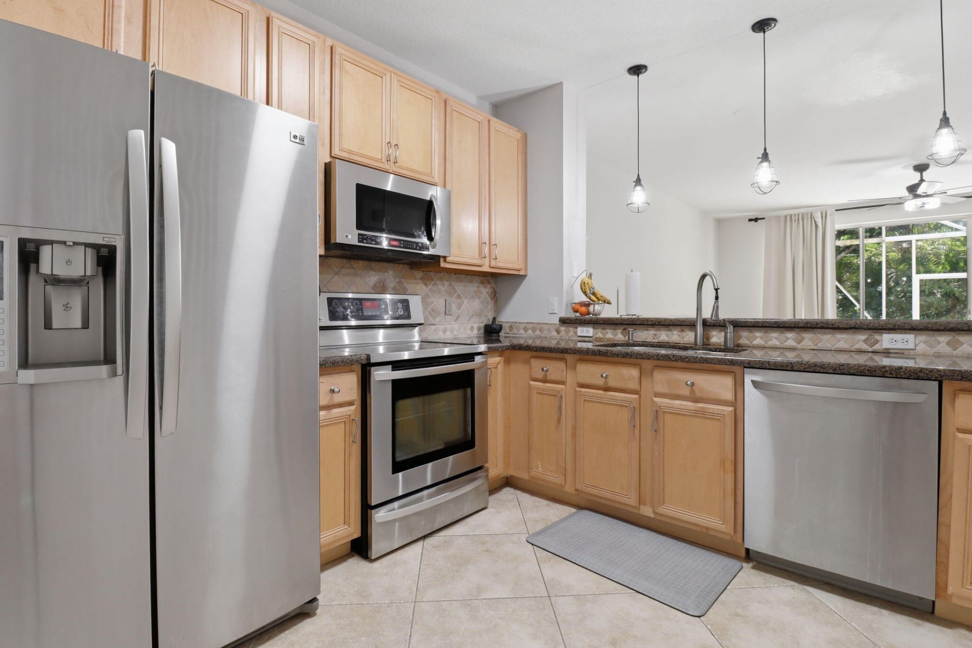 9902 Lago Drive, Boynton Beach, FL 33472 Photo