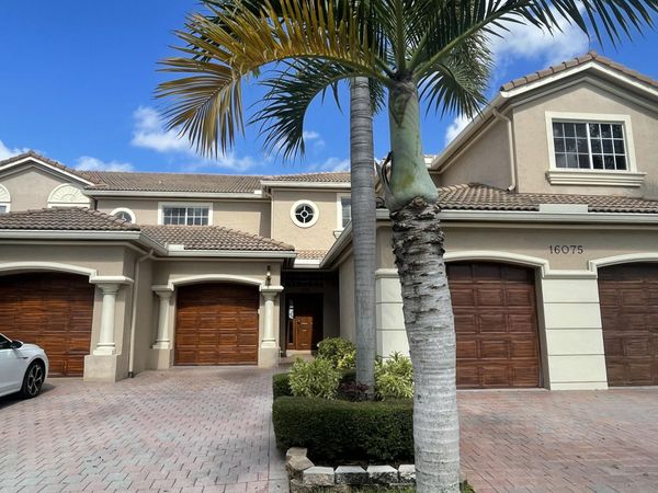 16075 Sims Road, Unit 203, Delray Beach, FL 33484