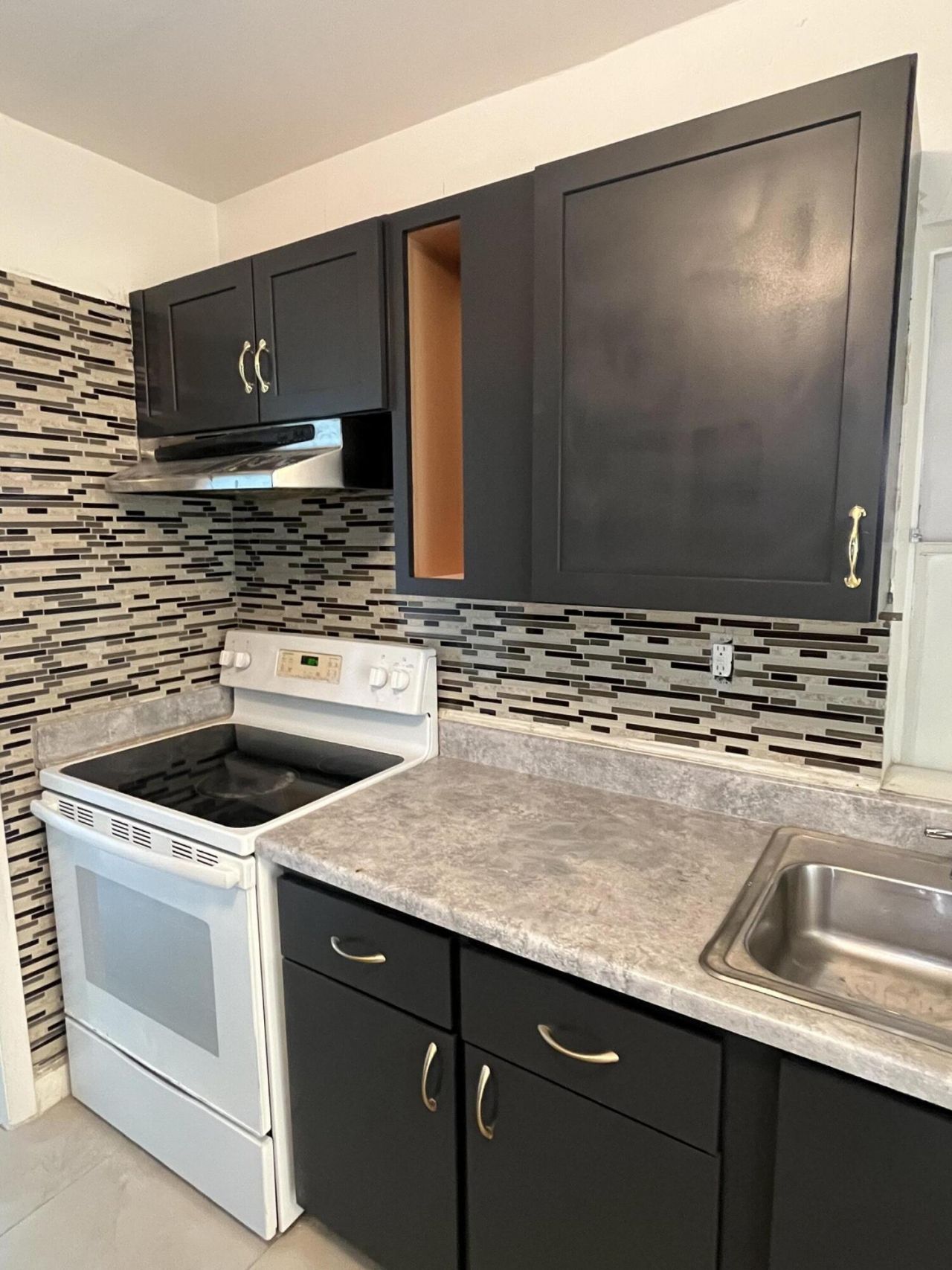 3251 NW 13th Court, Fort Lauderdale, FL 33311 Photo