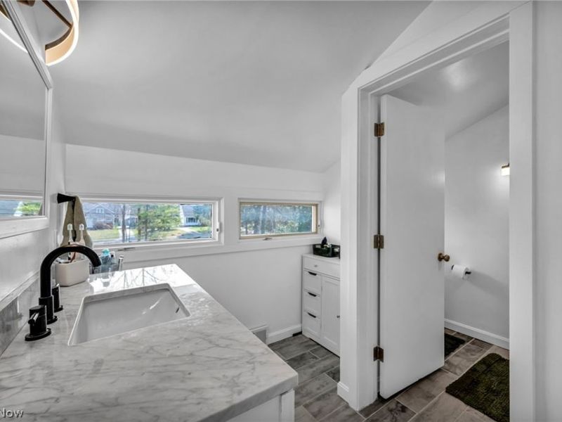 32321 Lake Shore Boulevard , Willowick, OH 44095 Photo 27