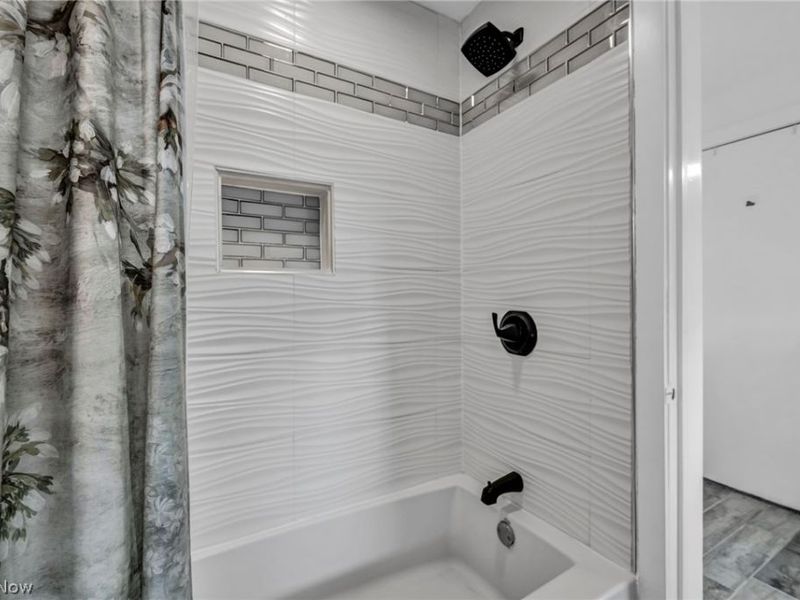 32321 Lake Shore Boulevard , Willowick, OH 44095 Photo 29