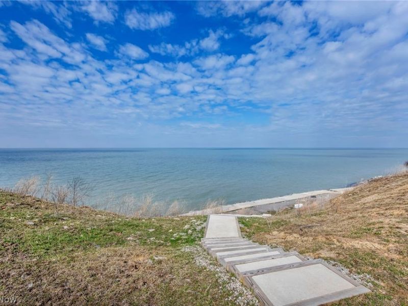 32321 Lake Shore Boulevard , Willowick, OH 44095 Photo 43