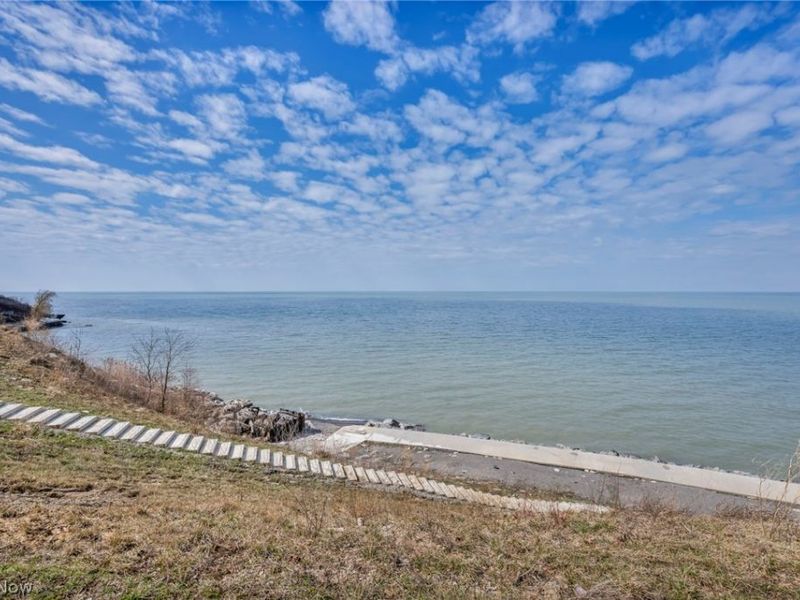 32321 Lake Shore Boulevard , Willowick, OH 44095 Photo 44