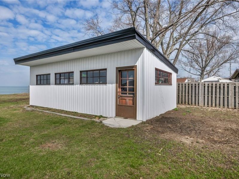 32321 Lake Shore Boulevard , Willowick, OH 44095 Photo 45