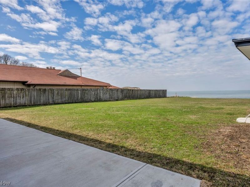 32321 Lake Shore Boulevard , Willowick, OH 44095 Photo 46