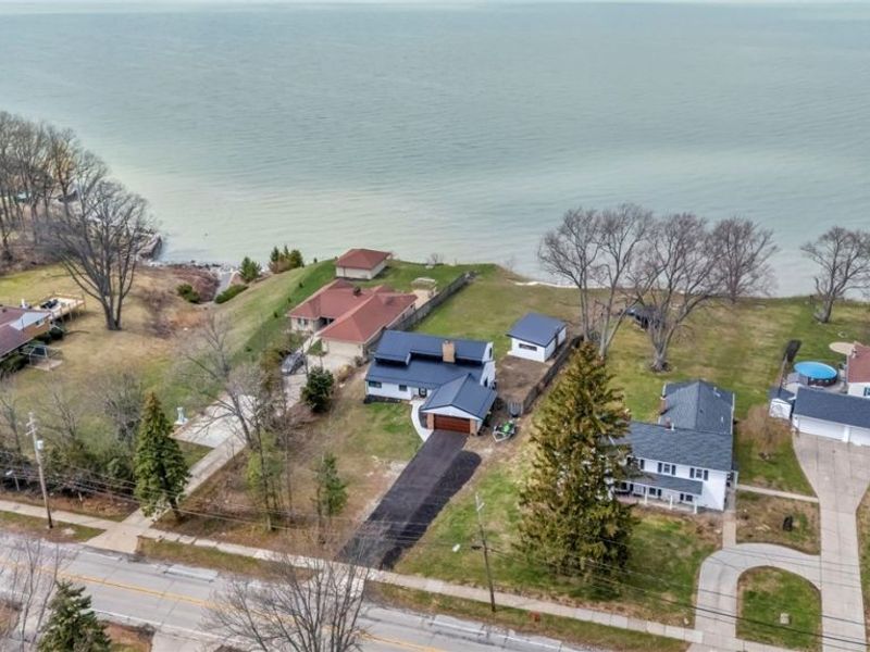 32321 Lake Shore Boulevard , Willowick, OH 44095 Photo 48
