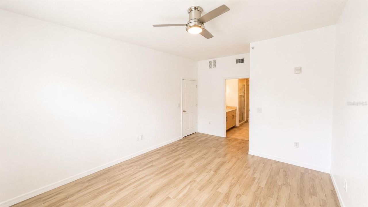 1064 N Tamiami Trail, Unit 1325, Sarasota, FL 34236 Photo