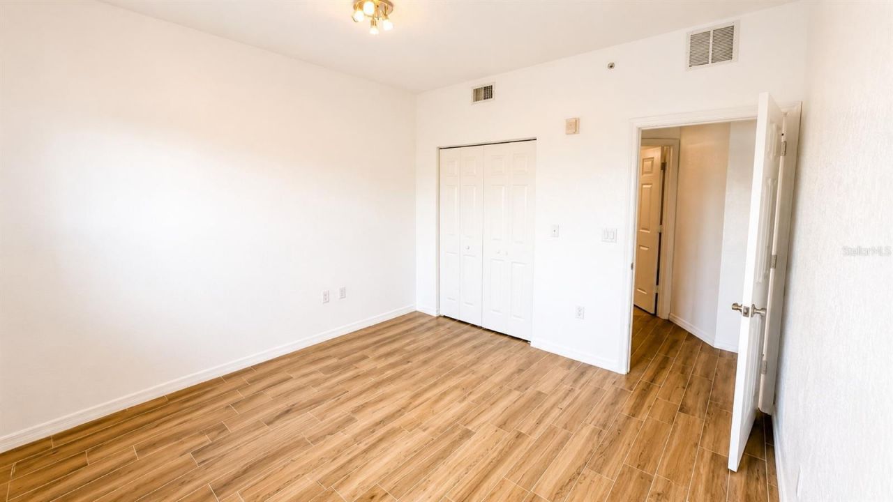 1064 N Tamiami Trail, Unit 1325, Sarasota, FL 34236 Photo