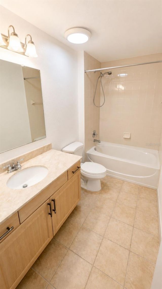 1064 N Tamiami Trail, Unit 1325, Sarasota, FL 34236 Photo