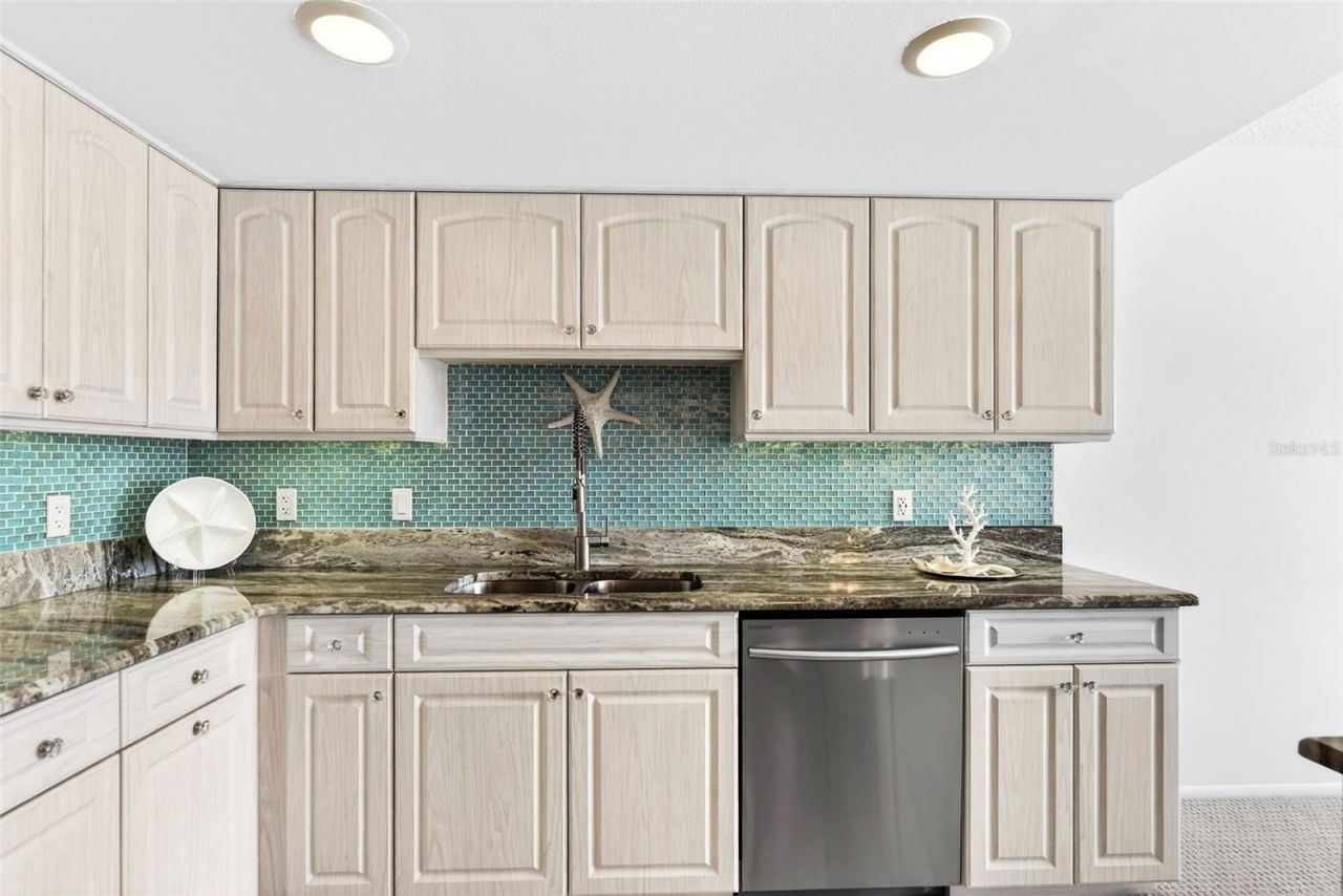 3235 Sugarloaf Key Road, Unit 13B, Punta Gorda, FL 33955 Photo