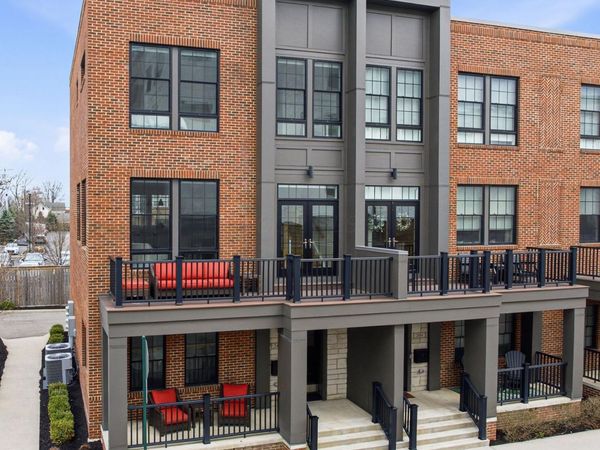 2486 Westmont Boulevard, Upper Arlington, OH 43221