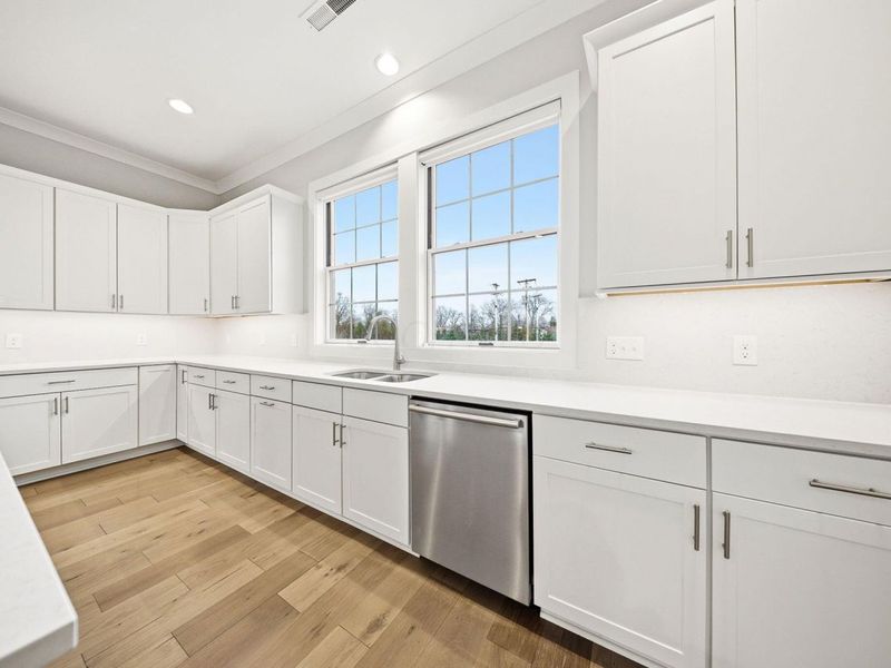 2486 Westmont Boulevard, Upper Arlington, OH 43221 Photo 8