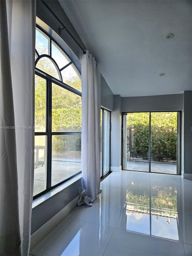 8003 SW 158th Pl, Miami, FL 33193 Photo