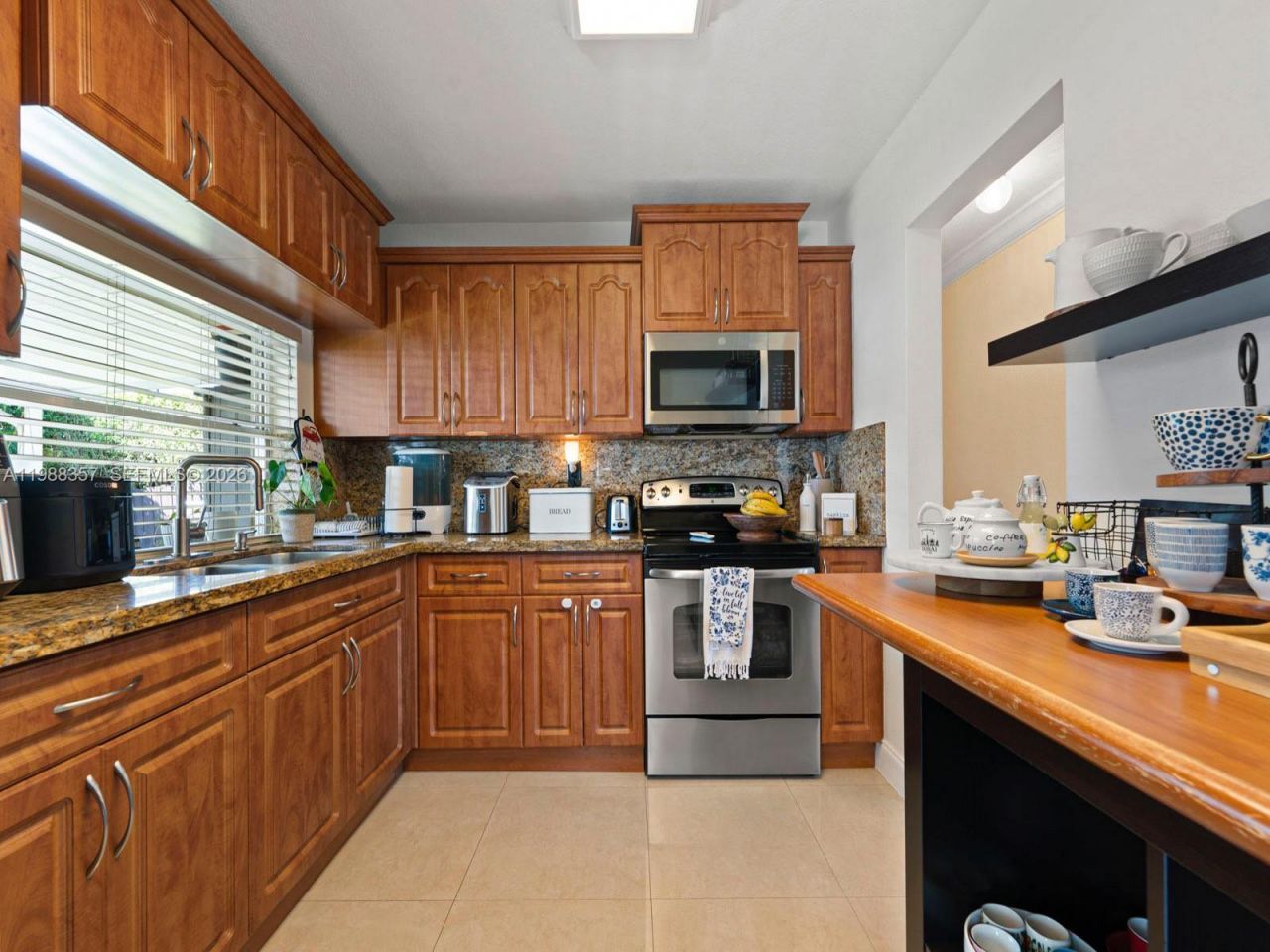 8530 NW 179th St , Hialeah, FL 33015 Photo