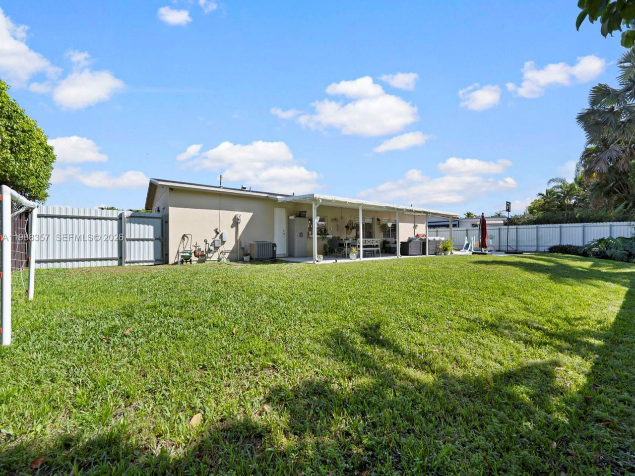 8530 NW 179th St , Hialeah, FL 33015 Photo