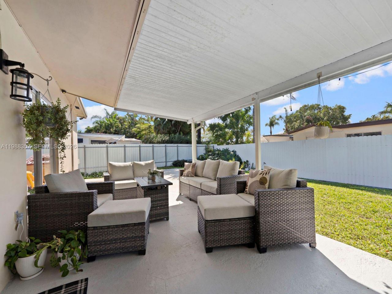 8530 NW 179th St , Hialeah, FL 33015 Photo