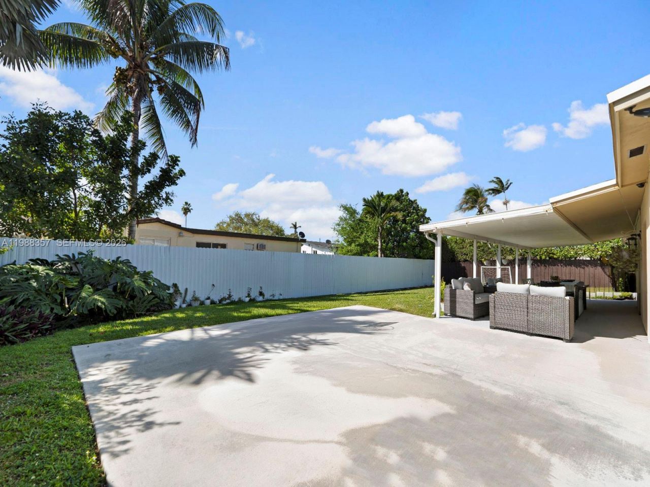 8530 NW 179th St , Hialeah, FL 33015 Photo