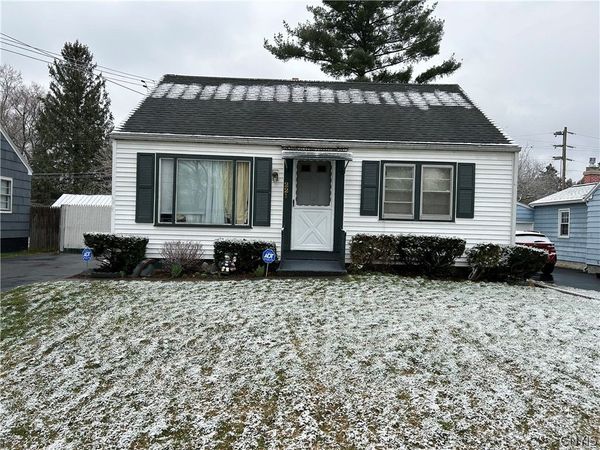 221 Stonefield Road, Syracuse, NY 13205