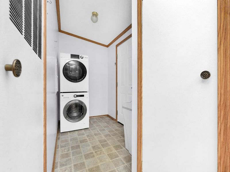 7655 Kooteney Street, Huntsville, OH 43324 Photo 17