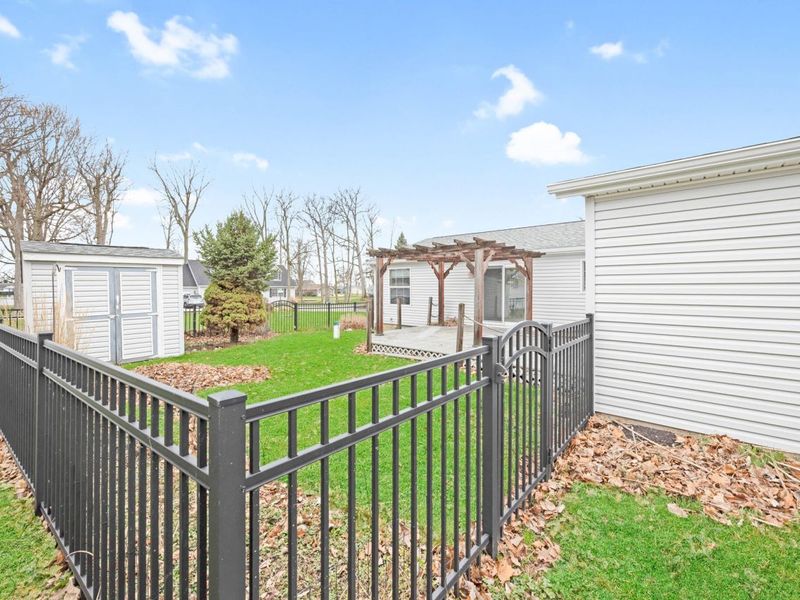 7655 Kooteney Street, Huntsville, OH 43324 Photo 47