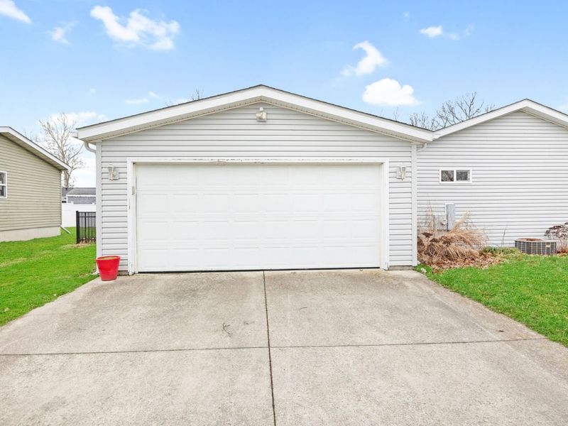 7655 Kooteney Street, Huntsville, OH 43324 Photo 48