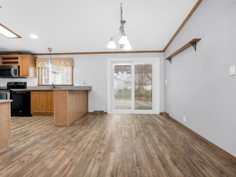 7655 Kooteney Street, Huntsville, OH 43324 Photo 9