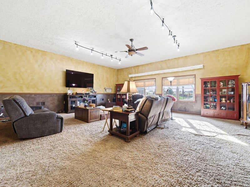 1040 Straight Creek Road, Waverly, OH 45690 Photo 10