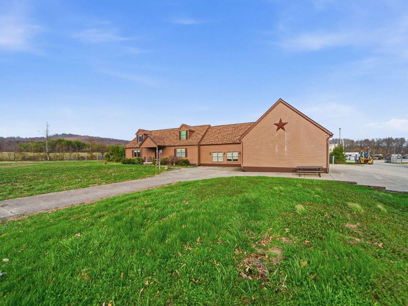 1040 Straight Creek Road, Waverly, OH 45690 Photo 3