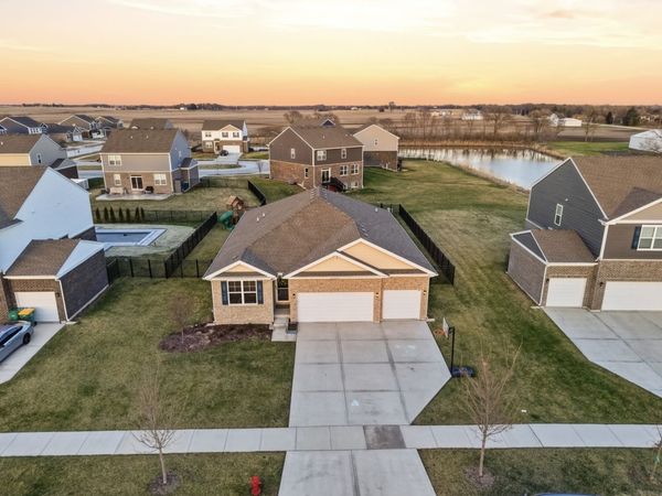 26213 S Castle Boulevard , Manhattan, IL 60442