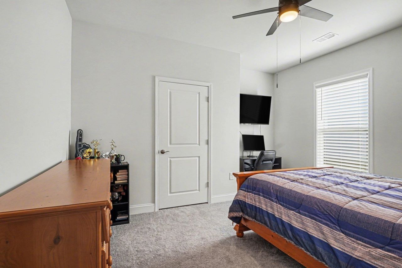 1649 Villena Dr. Photo 20