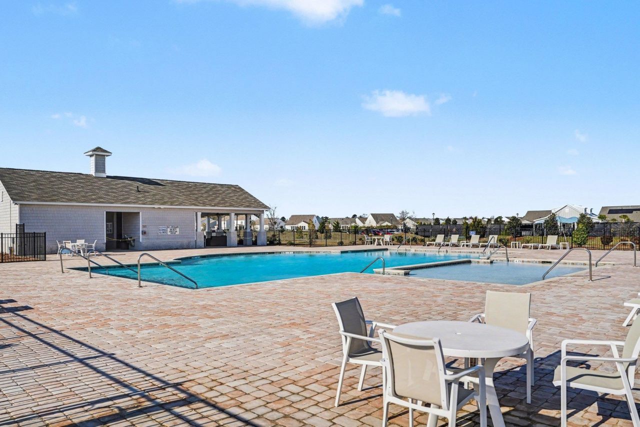 1649 Villena Dr. Photo 32