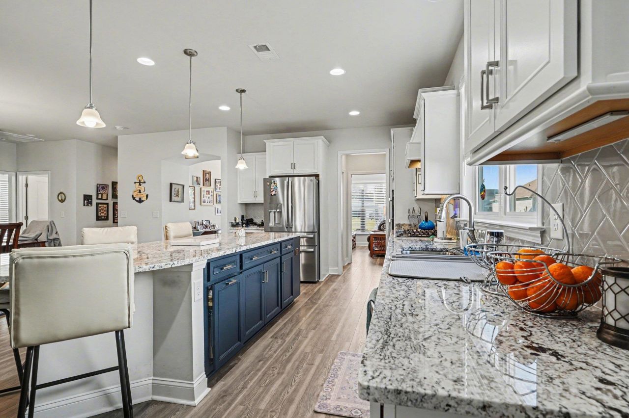 1649 Villena Dr. Photo 6