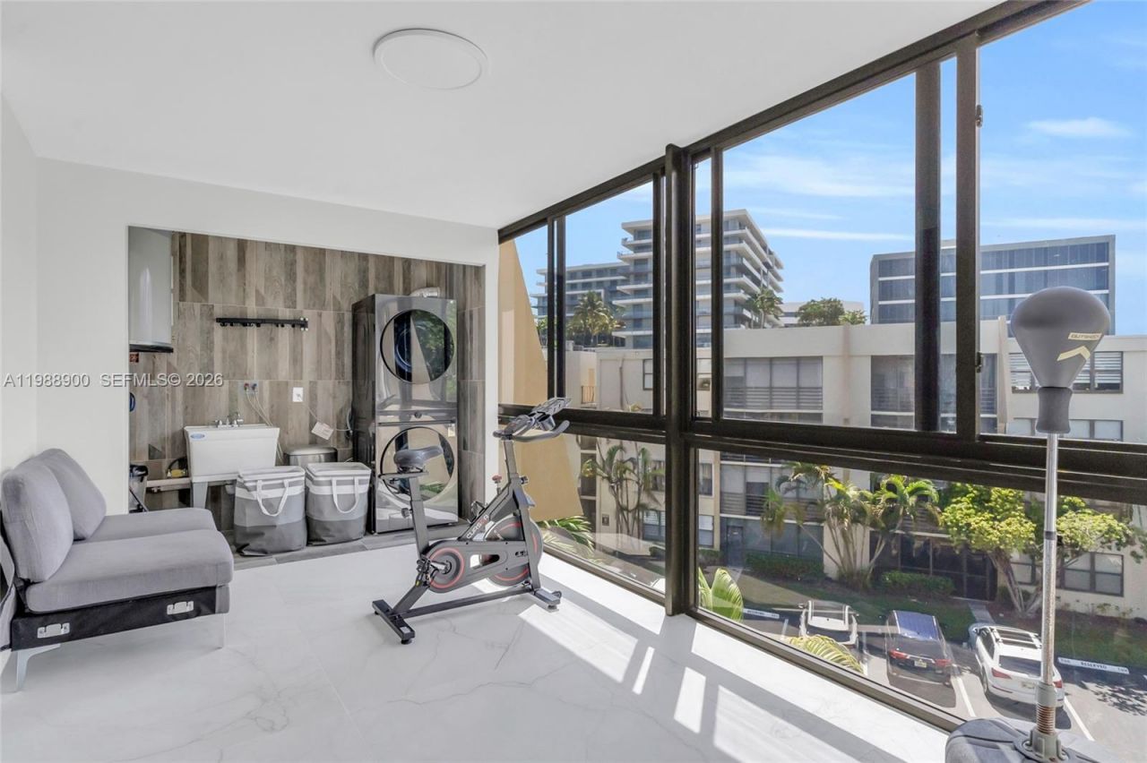 20441 NE 30th Ave , Unit 424-9, Aventura, FL 33180 Photo