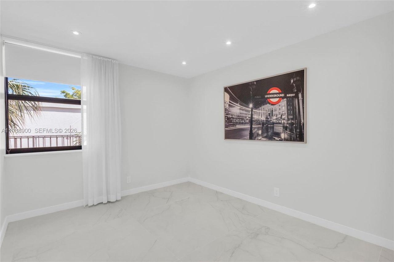 20441 NE 30th Ave , Unit 424-9, Aventura, FL 33180 Photo