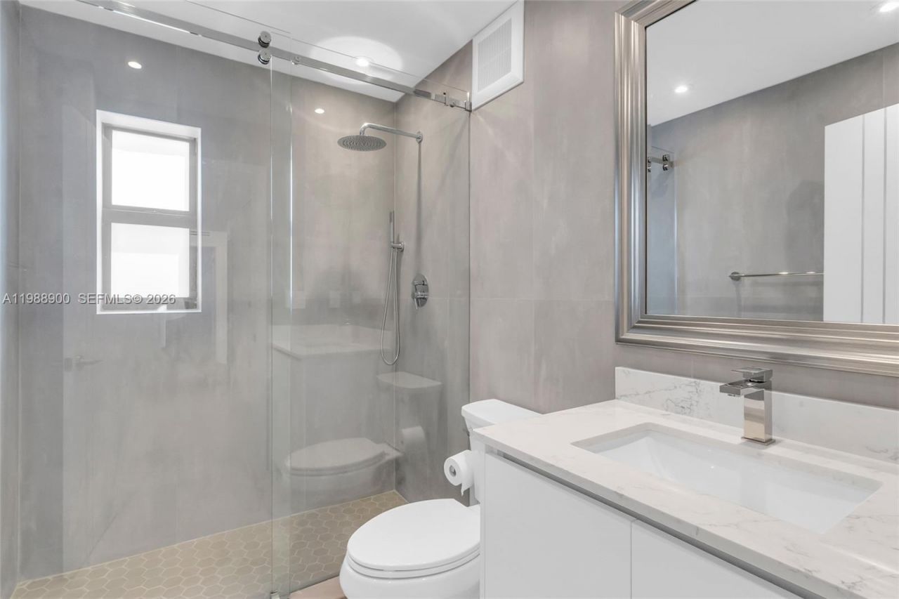 20441 NE 30th Ave , Unit 424-9, Aventura, FL 33180 Photo