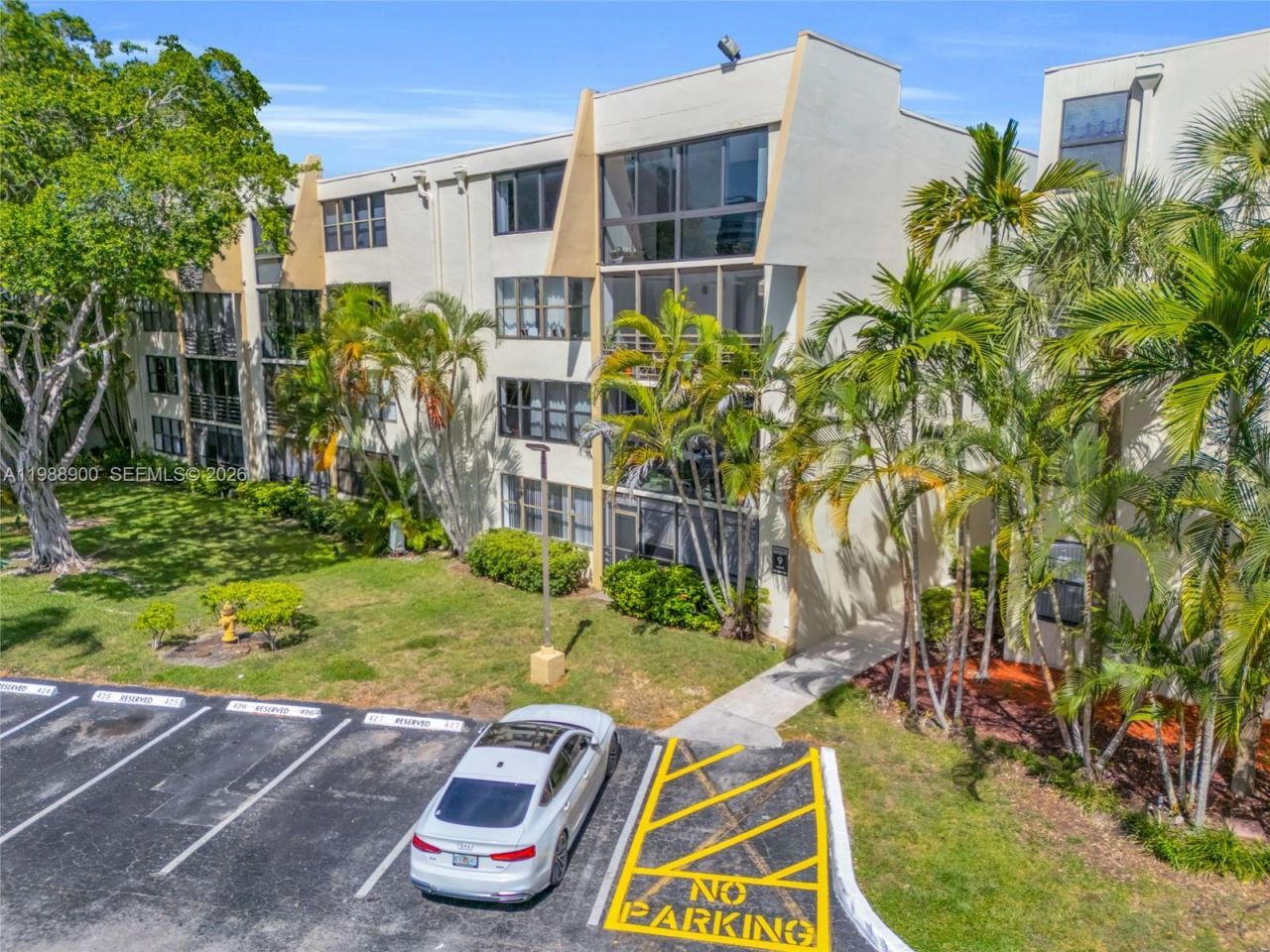 20441 NE 30th Ave , Unit 424-9, Aventura, FL 33180 Photo