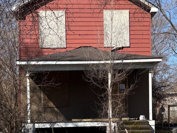 560 Kentucky Street, Gary, IN 46402