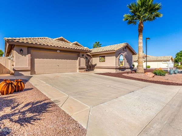 14302 W Shawnee Trail, Surprise, AZ 85374