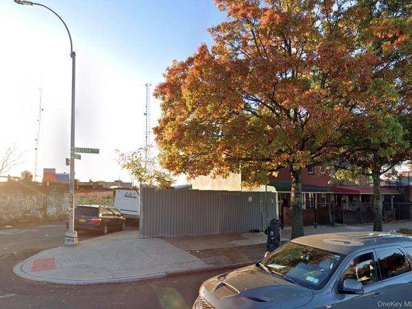 2072 Eastern Parkway , Brooklyn, NY 11207