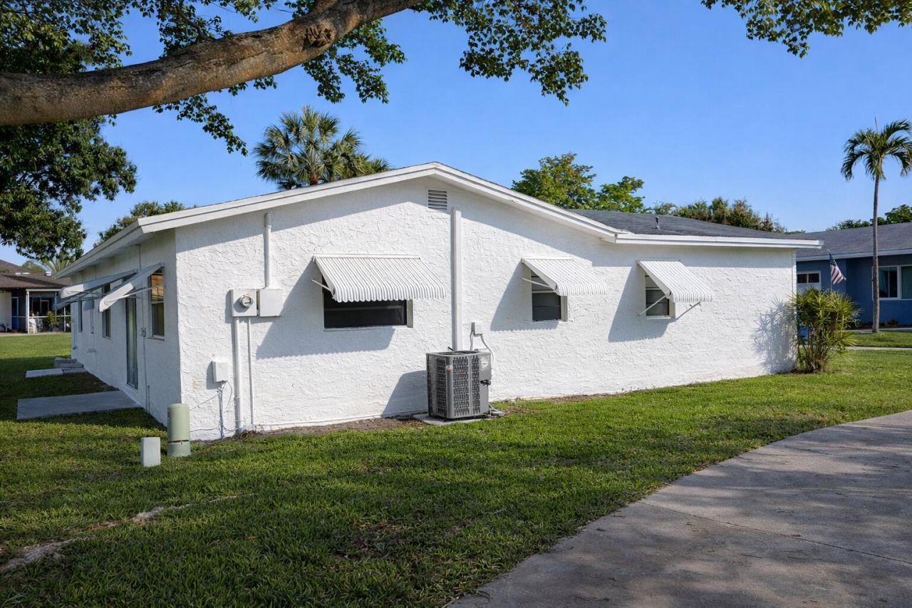 2613 SW Natura Avenue, Deerfield Beach, FL 33441 Photo