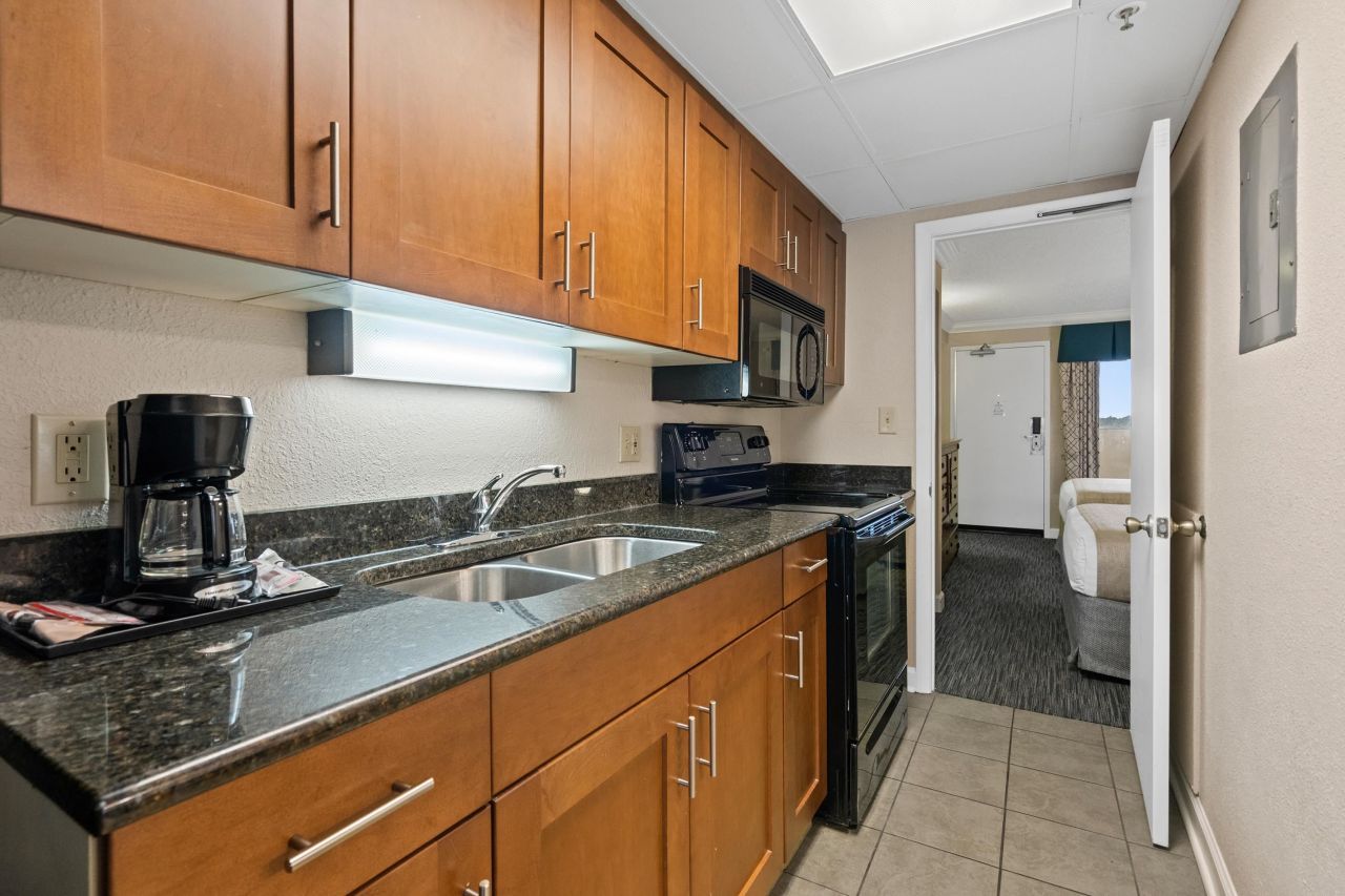 1200 N Ocean Blvd. N  Photo 16