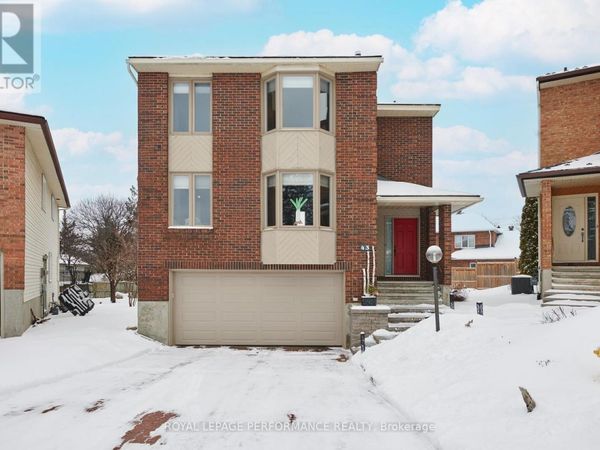 43 Waterview Court, Ottawa, ON K1V0H5